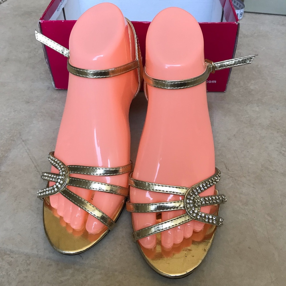 Silver slipper size 6 .5M girls golden party shoes